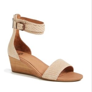 UGG Australia Char Mar Sandal  nude wedge size 10